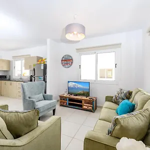https://nissini-villas.hotelsatayianapa.com